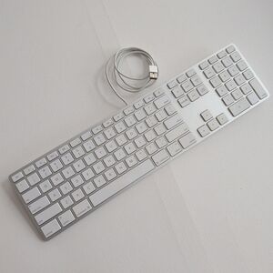 💖2/$35💖 Apple USB Wired Keyboard Model A1243